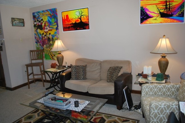 667 Geyser Rd Unit 1
