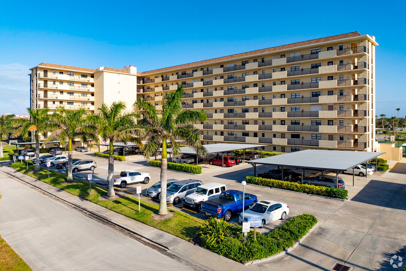 500-520 Palm Springs Blvd Indian Harbour Beach, FL 32937 - Harbour Royale