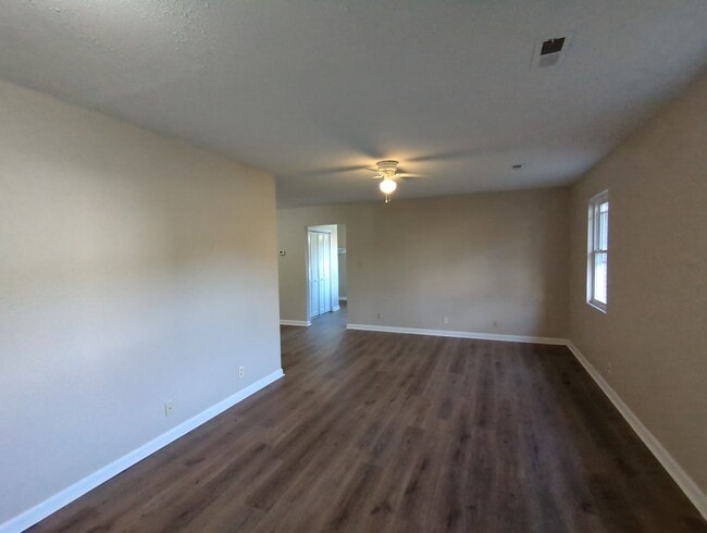 Photo - 115 Summerfield Rd Unidad 117 Summerfield Rd