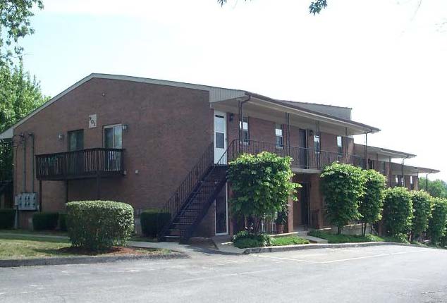 Primary Photo - 901 Crosshill Dr Apartments