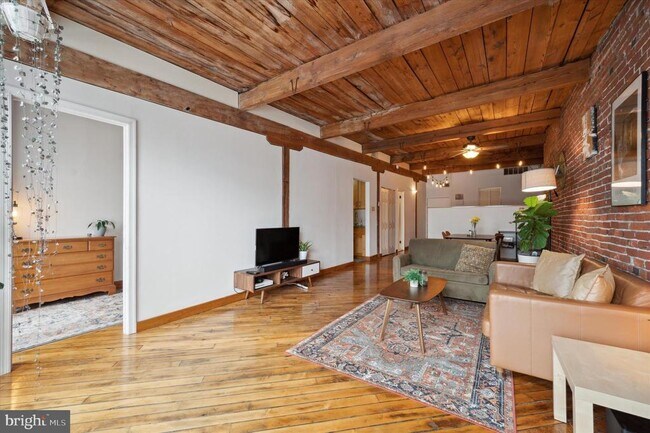 Photo - 122 Chestnut St Unit 202