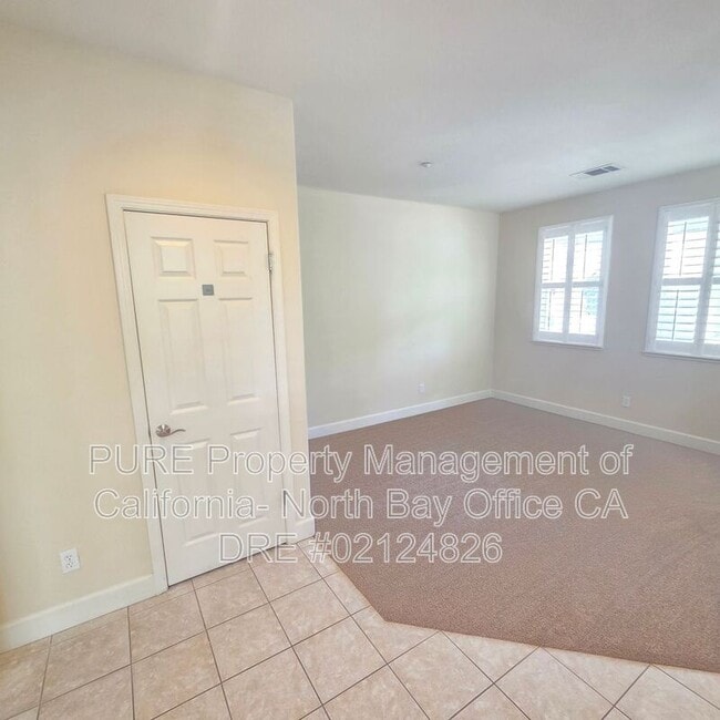Photo - 901 Colabianchi Ln