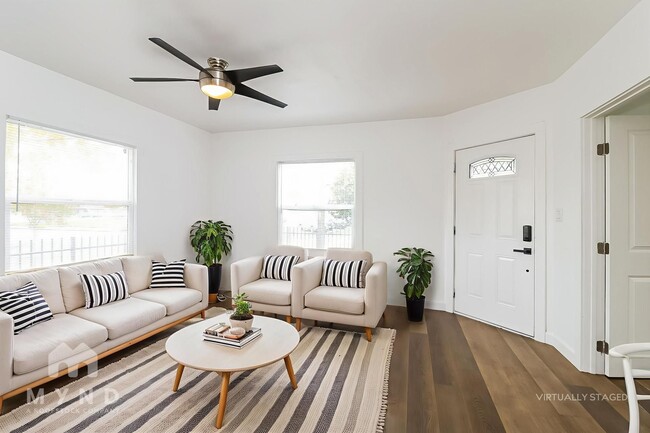 Photo - 702 Dixieanne Ave