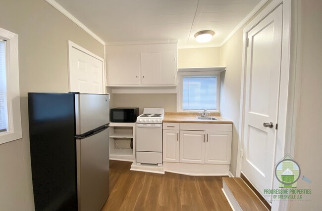 Photo - 7 Cherry Ave