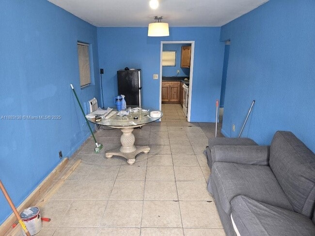 Photo - 2237 Simms St