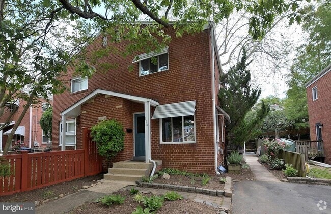Building Photo - 113 E Taylor Run Pkwy Rental