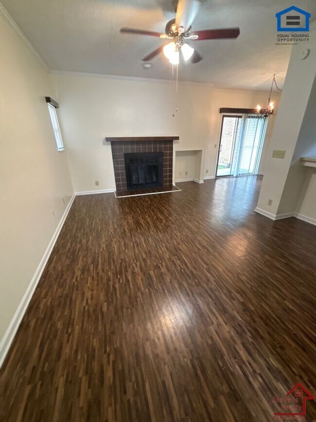 Photo - 419 Oriole Dr