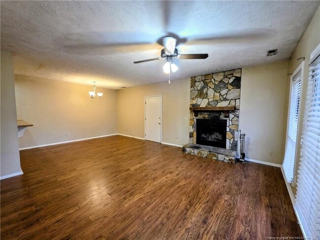 Photo - 1861 Tryon Dr