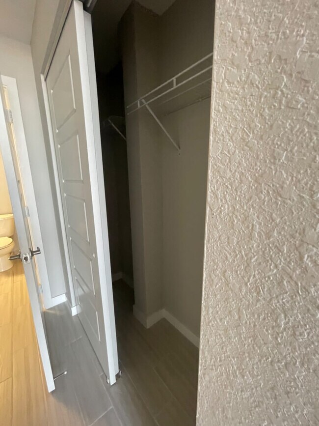 Photo - 3737 Peacock Ave Unit 402