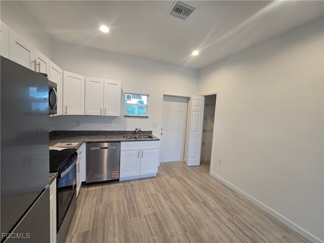 Building Photo - 2822 19th St SW