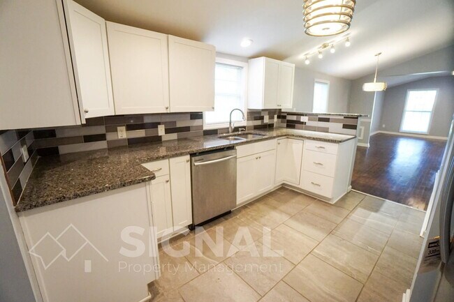 Photo - 908 9th St SE