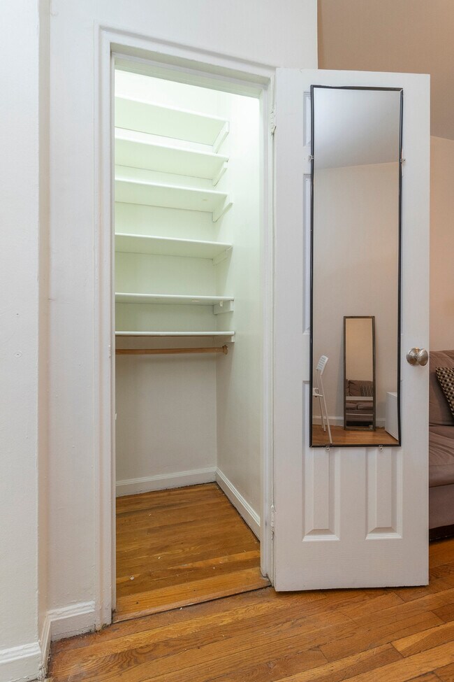 Photo - 1566 2nd Ave Unidad ID1032070P