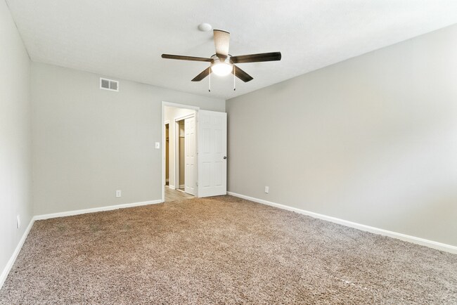 9400 Hurstbourne Park Blvd-129.jpg
