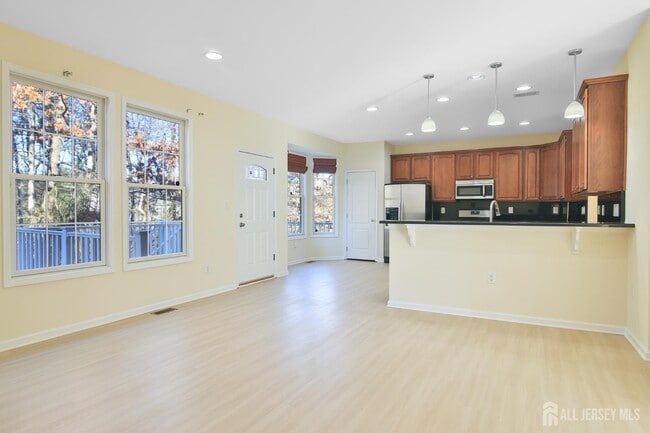 Photo - 4 Timber Grove Ct