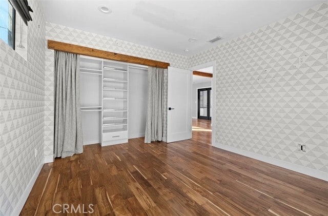 Photo - 1537 Lake Shore Ave