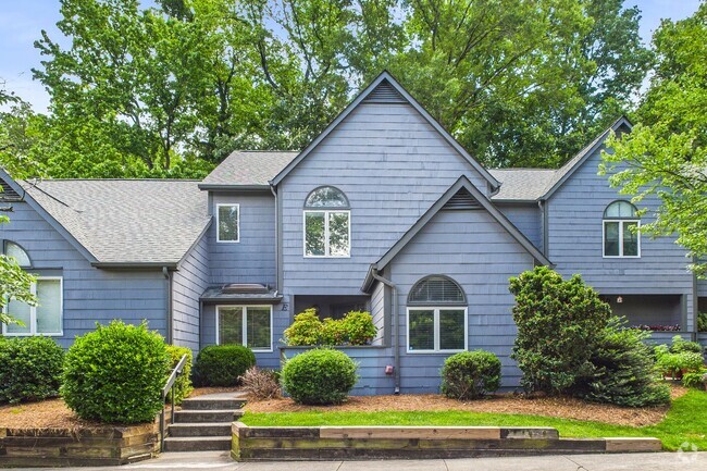 Building Photo - Charming 3-Bedroom Townhome in Sunset Woods