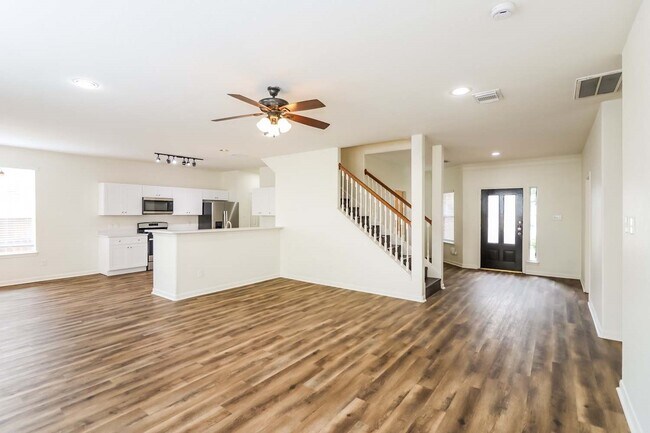 Photo - 29622 Legends Bluff Dr