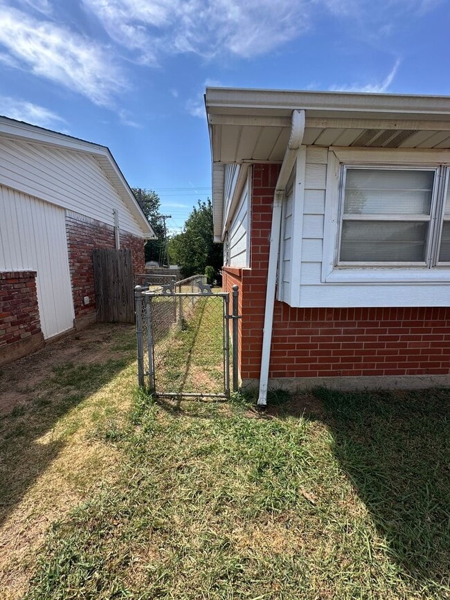 Photo - 1101 Hampton Rd