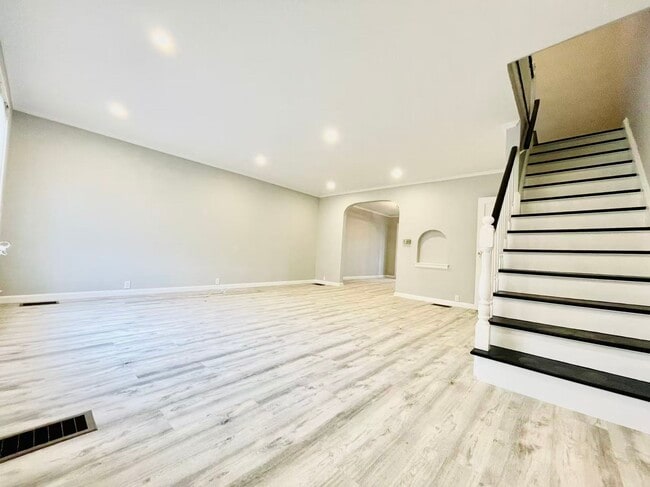 Photo - 10257 63rd Ave