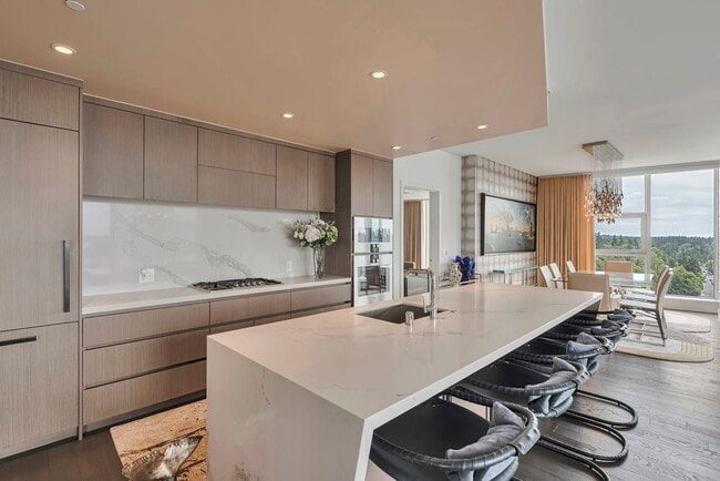 Photo - Experience Downtown Bellevue Luxury - Full... Unit 1507