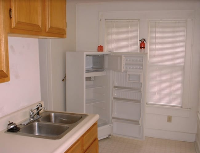 Building Photo - 1513 S Walnut St Unit Apartment 101
