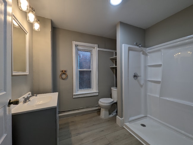 Photo - 250 S 44th St Unidad 3