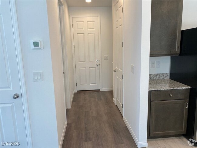 Building Photo - 5787 Lucky Pagoda Ct Rental