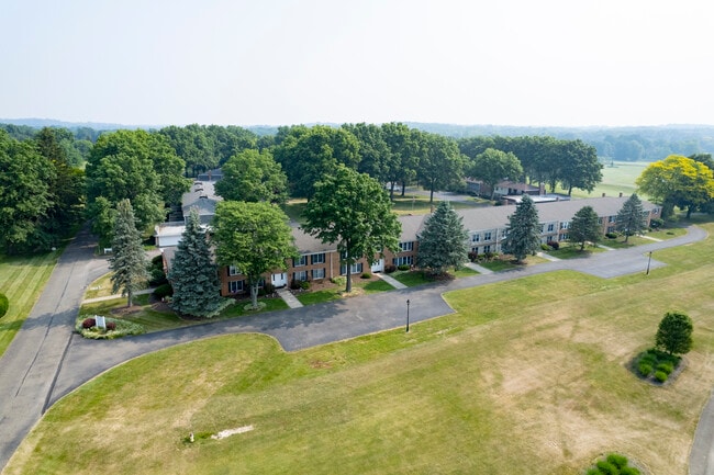 Photo - Bob-O-Link Manor