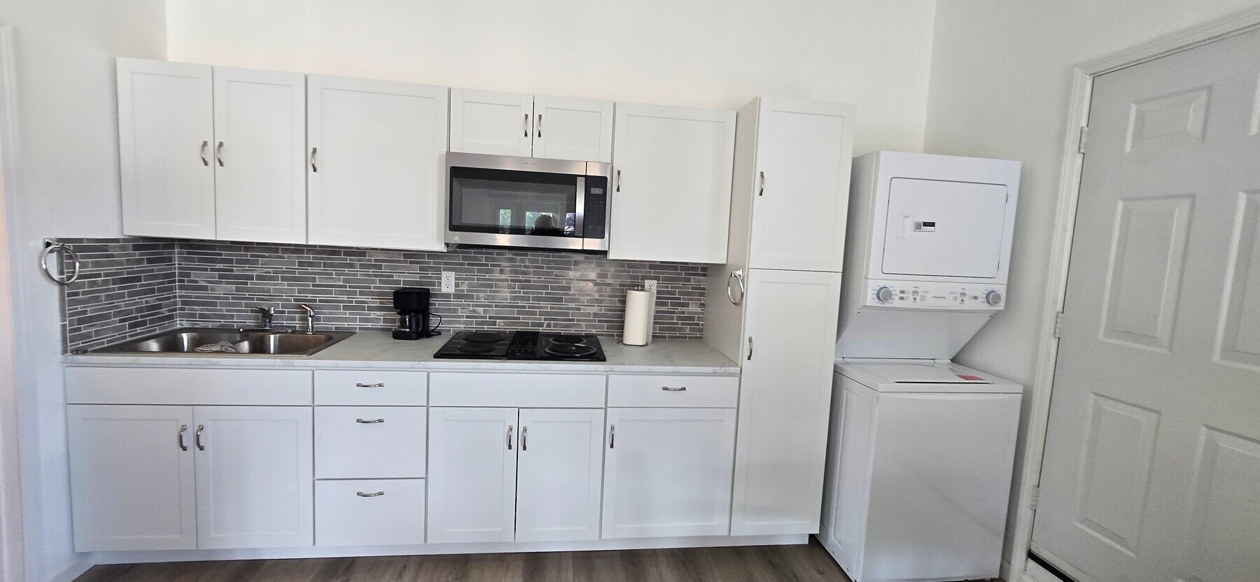 Photo - 360 Rene Dr