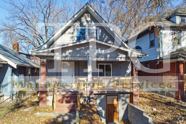 Building Photo - Beautiful, Updated Historic Home in KCMO