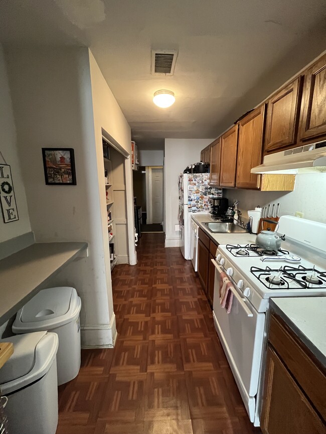 Photo - 2013 Walnut St