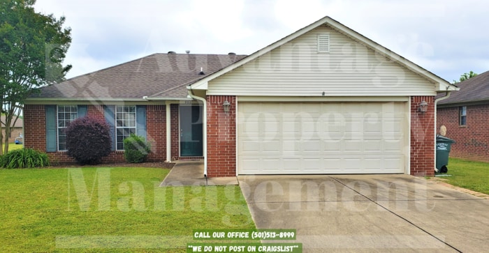 Photo - 900 Brownstone Dr