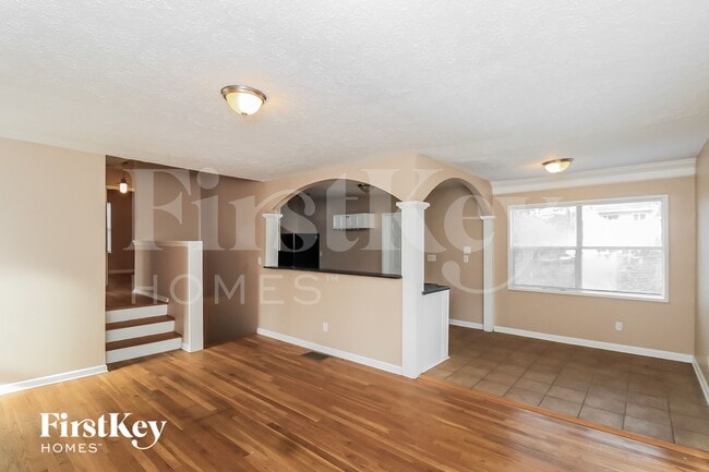 Photo - 5070 Fairmont Rd SE