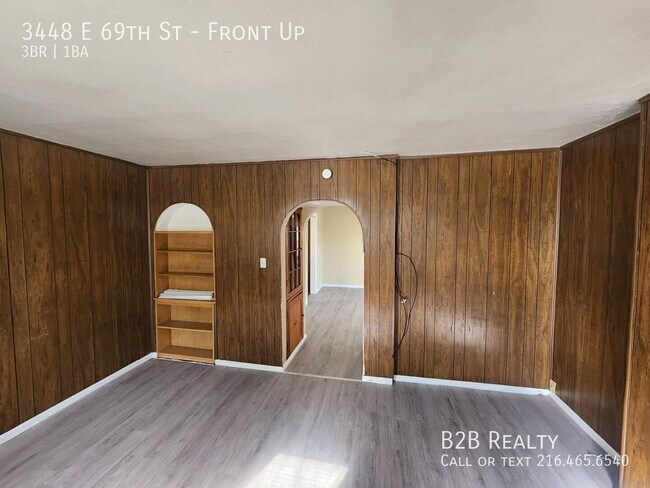 3448 E 69th St Unit Front Up