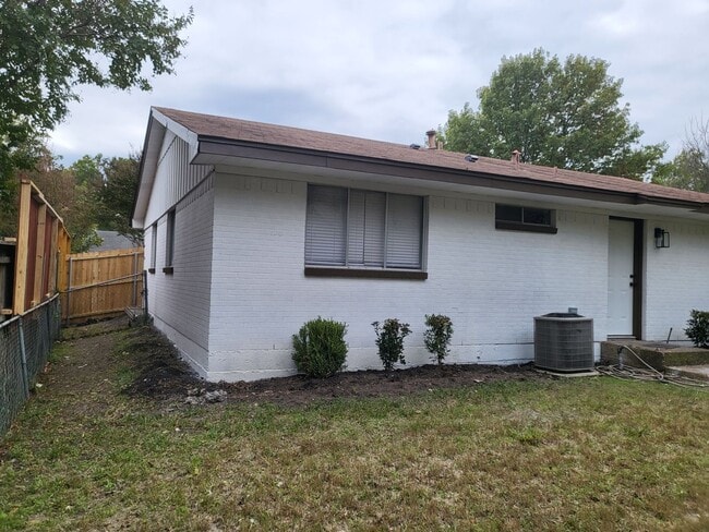 Photo - 1213 Carroll Dr