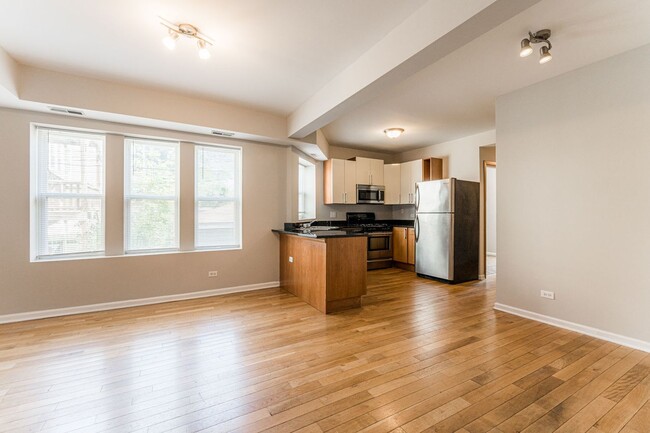 Photo - 6421 N Greenview Ave Condo Unit 1E