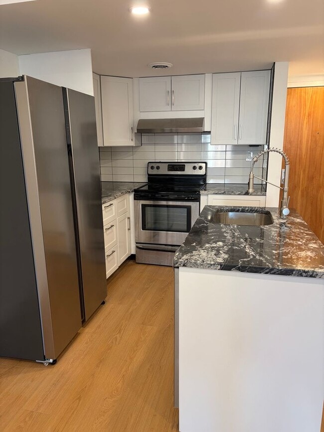 Photo - Welcome to Urban Elegance in the Heart of Historic Old City, Philadelphia. Unit 302