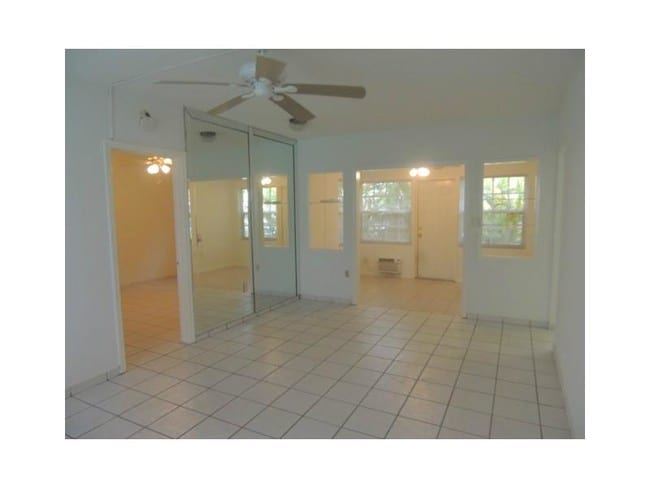 Living Room - 2243 Calais Dr Unit 2