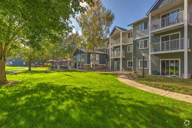 Building Photo - VINTAGE AT VANCOUVER Rental