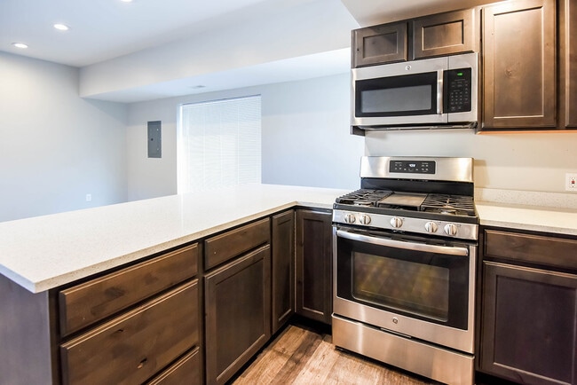 Photo - 951 Washington St Unit B5