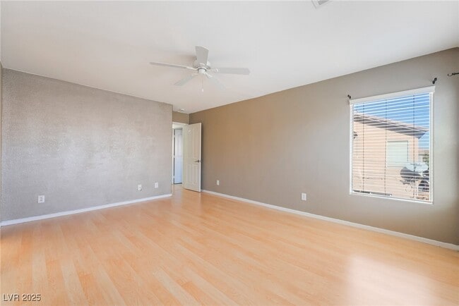 Building Photo - 698 Iron Bridge St