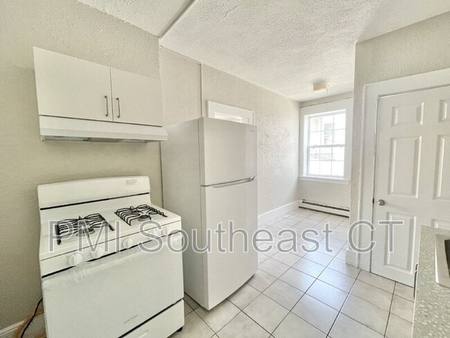 Photo - 92 Truman St Unit Apt 2