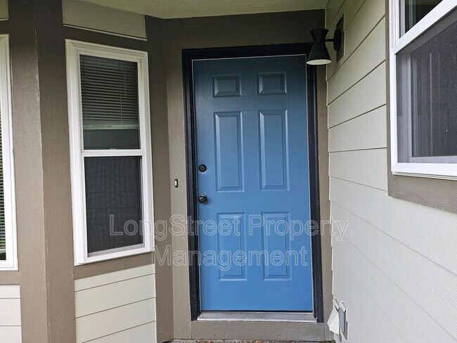 Photo - 5030 NE Roselawn St