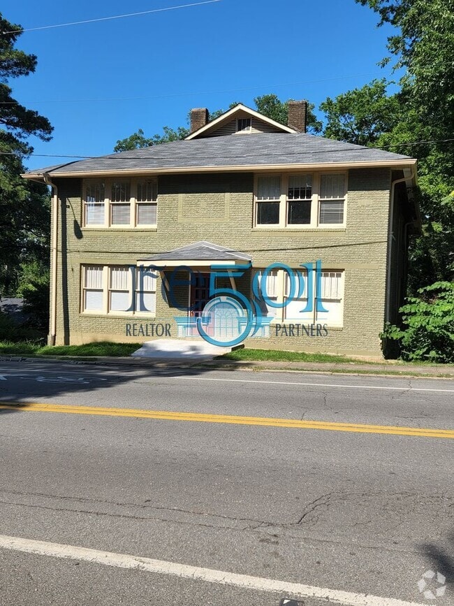 Building Photo - *New Price* Newly Renovated Immaculate Co... Unit A Rental