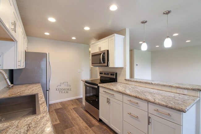 337 Greenbrook Pl