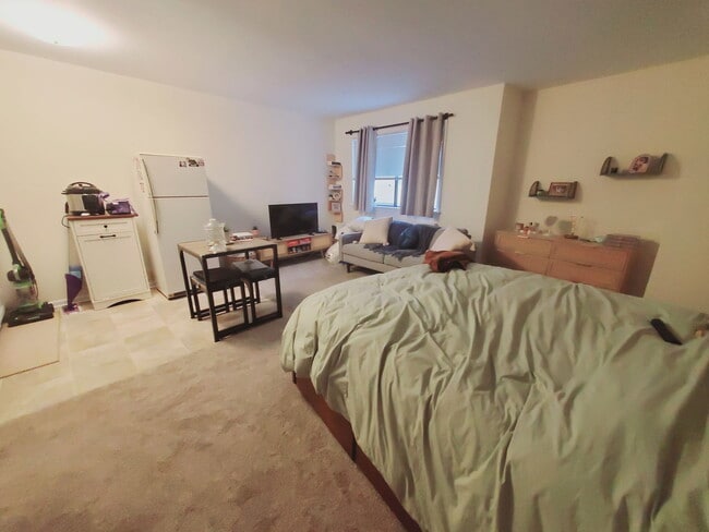 Photo - 960 Hope St Unit 2