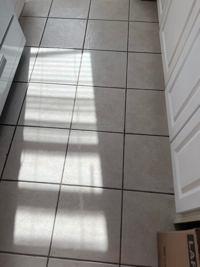 Photo - 2018 Jones Rd Unit 2