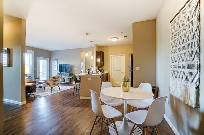 Photo - 4623 Lowell Ln