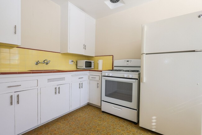 506 Avenida Victoria Unit B