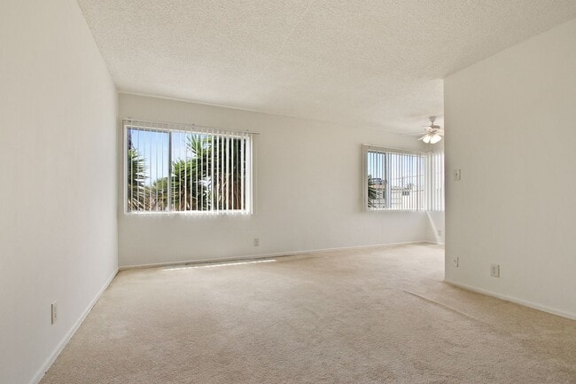 Photo - 10250 Palms Blvd Unit 10270-3